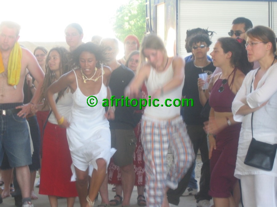 ../Images/AfricaFestival-28-29May05 152.jpg